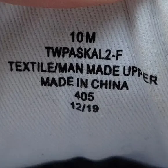 Tommy Hilfiger ‘Paskal2’ Women’s 10 Low Top Sneaker - Picture 8 of 8